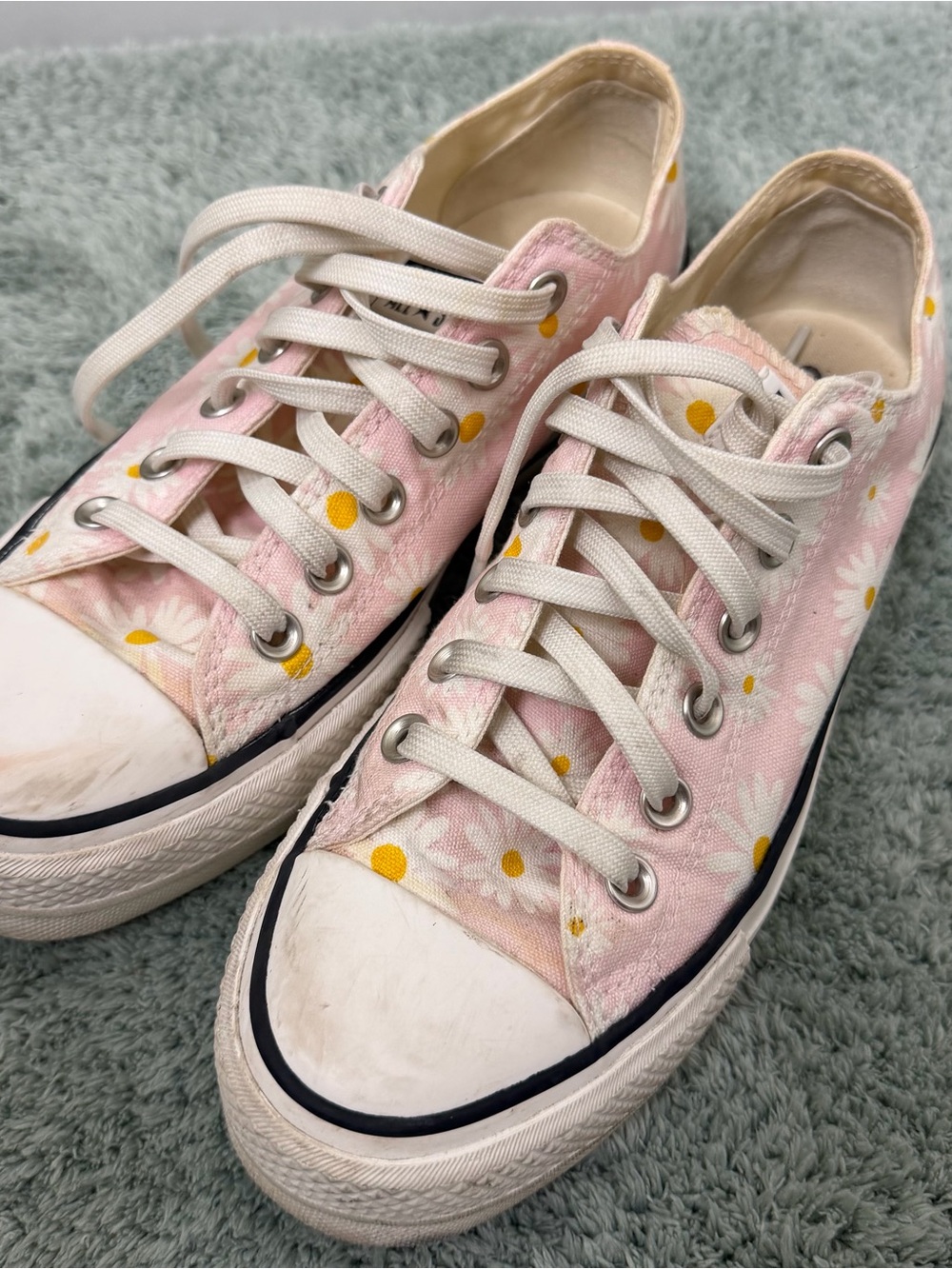 Converse | Pink Daisy Low-Top Sneakers